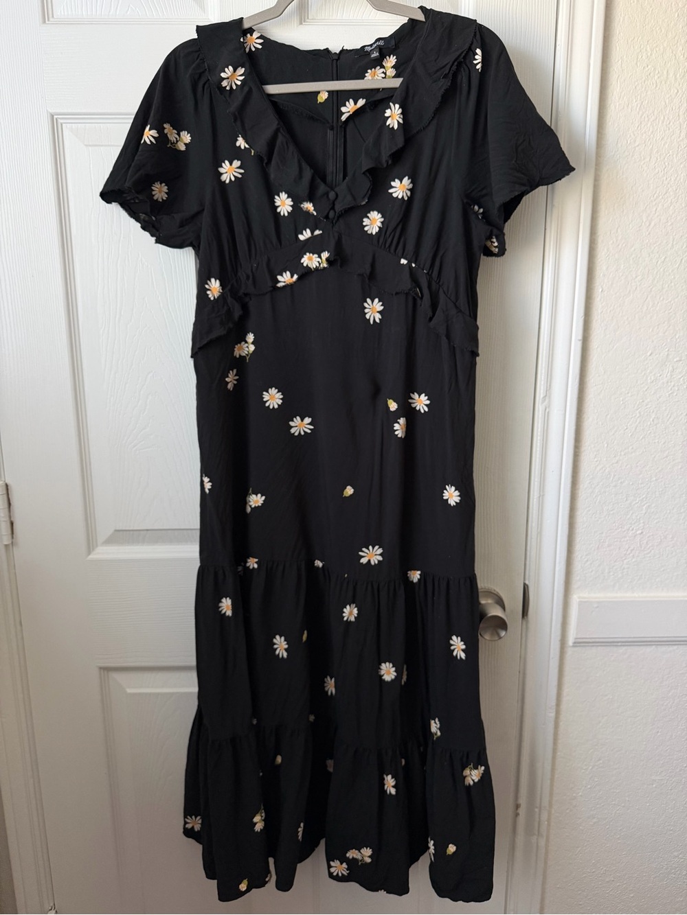 Madewell Ruffled Tiered Maxi Dress Lazy Daisies Black Floral Size 8